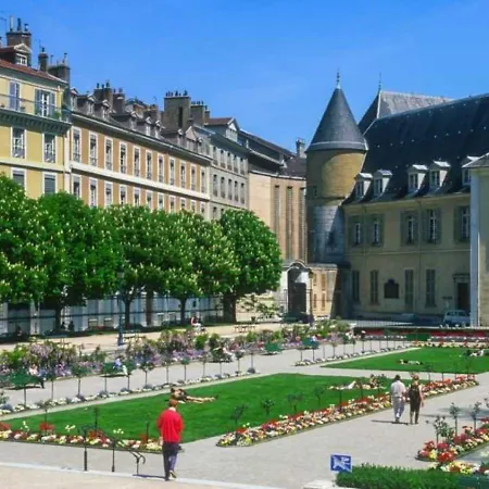 Apartamento T2 Prestige Au Coeur De *