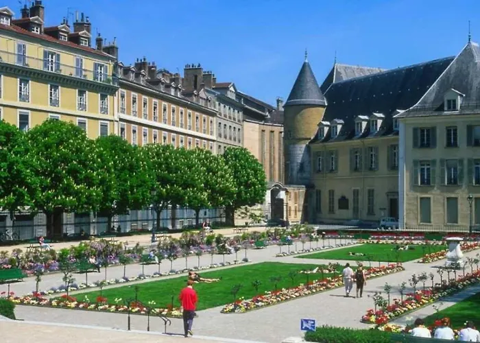 شقة T2 Prestige Au Coeur De *